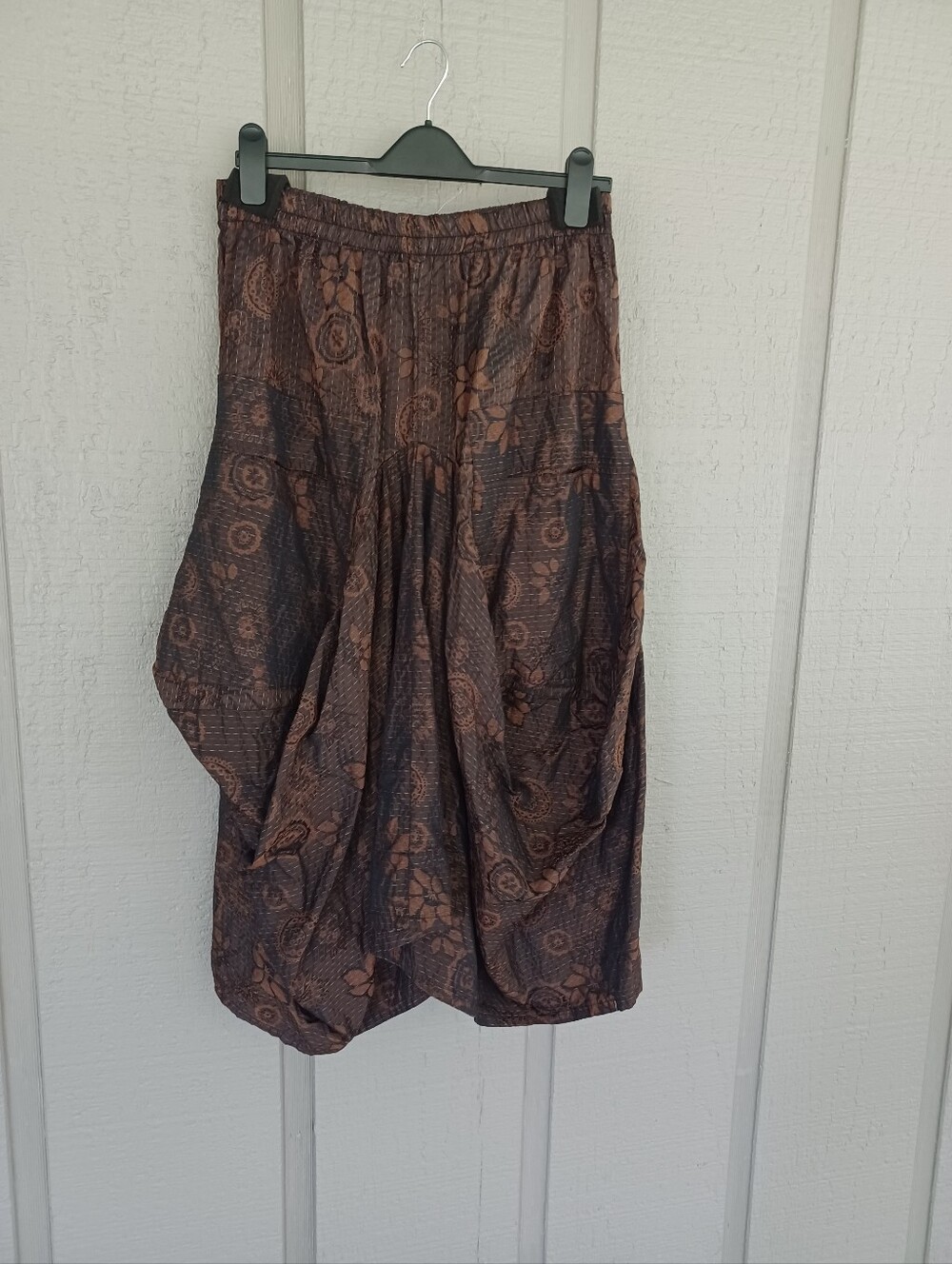 Dress To Kill Print Pocket Skirt  Size 2 US 14 16 Elastic Waist Lagenlook Draped